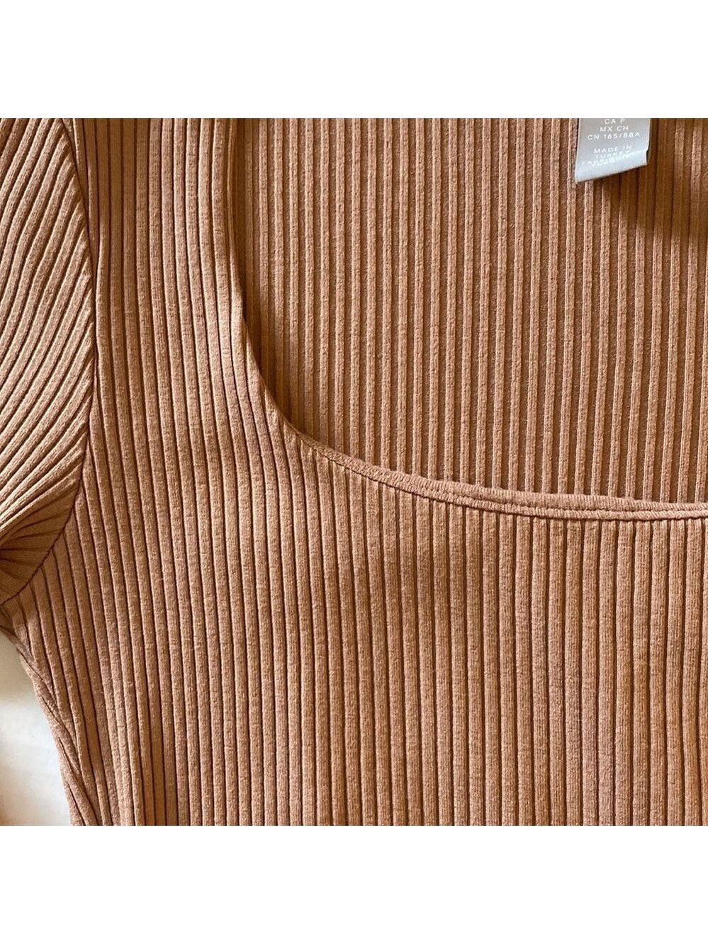 H&M Ribbed Tan Top - Picture 5 of 9